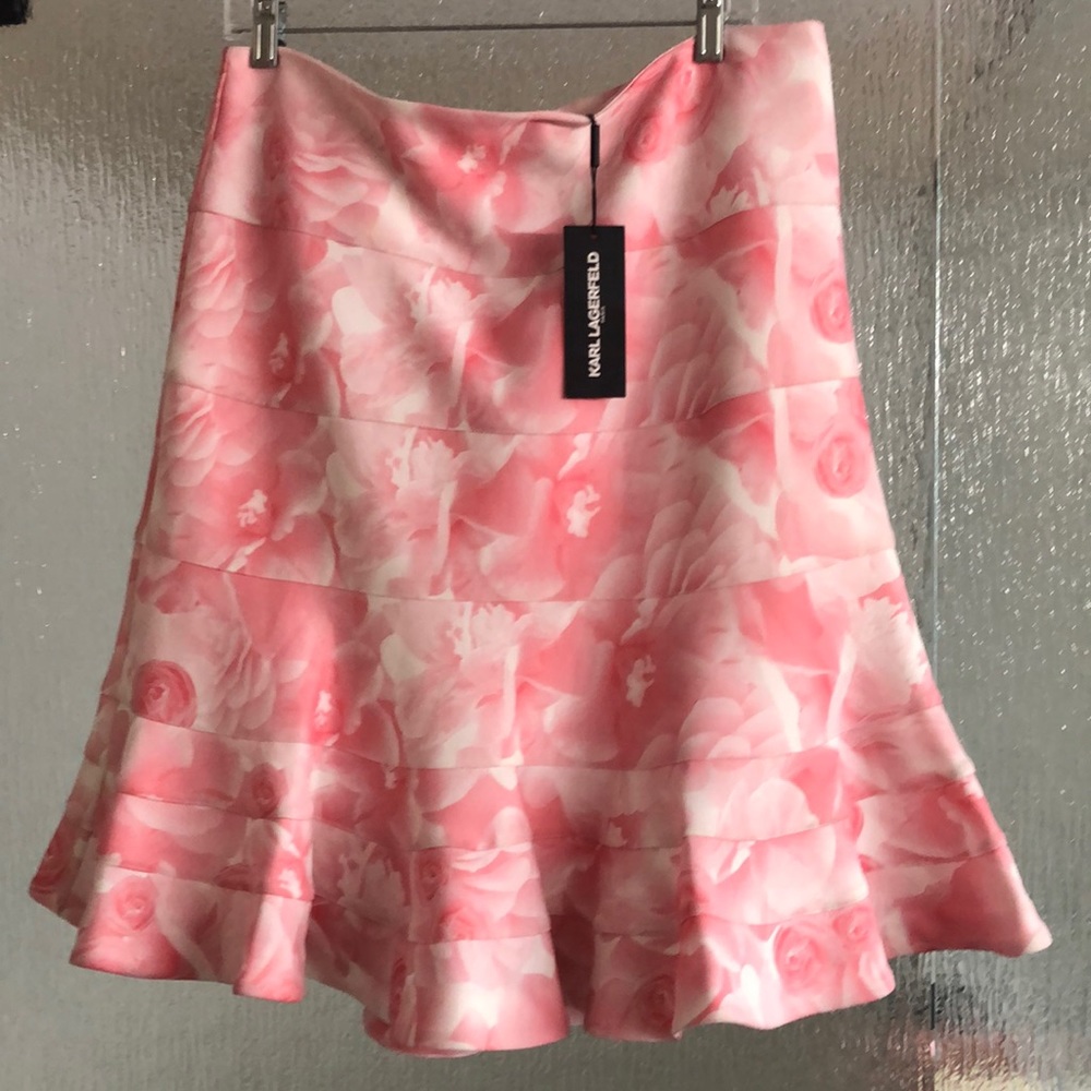 Pink and white rose skirt. Karl Lagerfeld